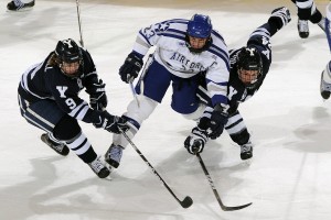 开云体育官方网站-卡塔尔爆冷新西兰，法比尼奥在德甲争冠战接管比赛，足球世界里的不可能与必然